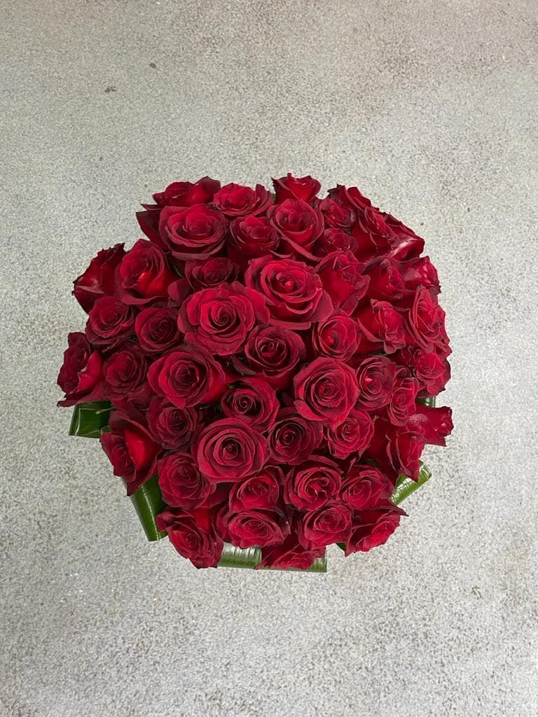 Bouquet de rosas rojas - Imagen 1