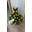 Centro de flores funerario con rosas amarillas - Imagen 1