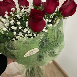 Ramo de rosas rojas - Imagen 2